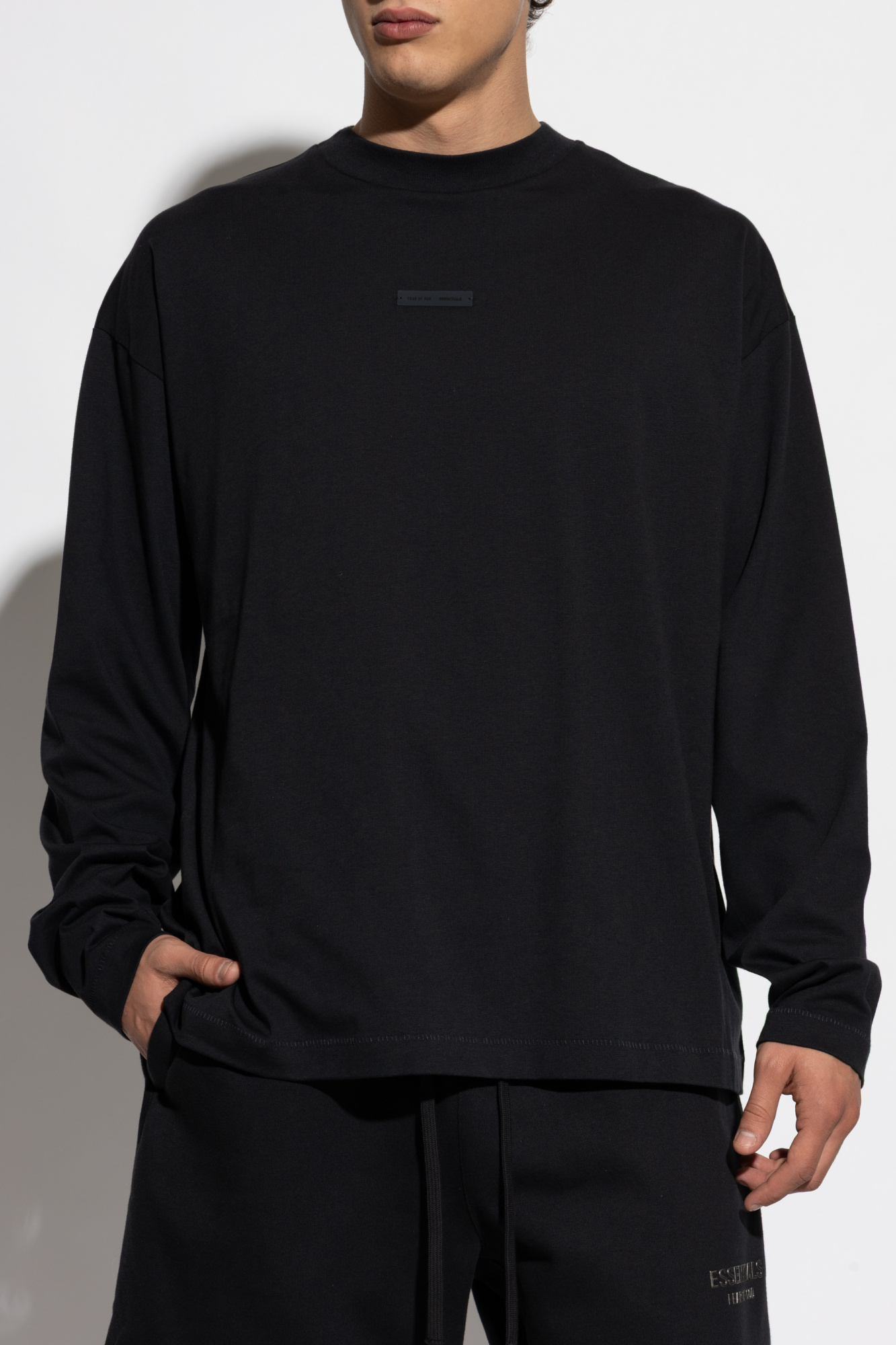 トップス FOG Essentials LONG SLEEVE SHIRT Size XS FOG - Fear Of God Essentials Boxy Photo T-Shirt | PacSun